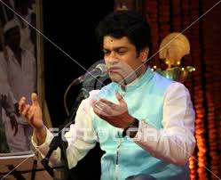 Fotocorp : Mandar Apte Marathi Abhang- A devotional evening in praise of  God Vitthala