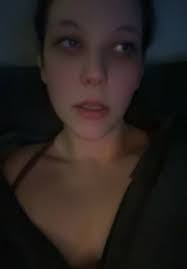 Sarah Rettig's Instagram, Twitter & Facebook