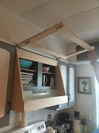 Diy Custom Range Hood With Storage Only 20 Avec Images Renovation Cuisine Renovation Maison Armoire De Cuisine