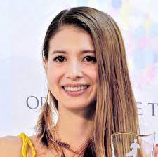 吉川ひなの、夫とのラブラブショットを公開 「まとわりついて生きていこう」 2020/01/10 (金) 11:00 画像は吉川ひなのinstagramのスクリーンショット. B653lvg6pjgnkm