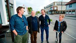 Referat frå eldreturen i juni side 5 konfirmantjubileum i hjelme og blomvåg side 6 nye fjes side 9 haustprogram for lag og organisasjonar side 14 kyrkjevalet 2011. Vesteralsfilm Far Verdenspremiere I Berlin Vesteralen Online
