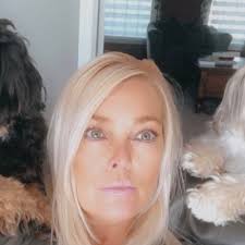 Jackie Renner (@jackiegirlforev)