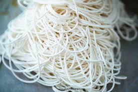 Homemade Laksa Noodles For Asam Laksa Laksa Noodles Made From Combination Of Rice Flour And Tapioca F Rice Noodles Noodle Recipes Homemade Rice Noodle Recipes