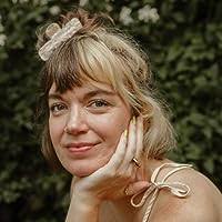 Knitting Yarns and Spinning Tales: A Knitter's Stash of Wit and Wisdom by Kari  Cornell