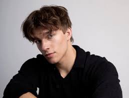 Alex Sampson talks 'Pretty Baby' single, new music, and 'America's Got  Talent'