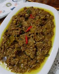 Ikan kayu (keumamah) merupakan makanan khas pejuang aceh ketika bergerilya melawan penjajah belanda. Resep Masakan Khas Aceh Rayeuk