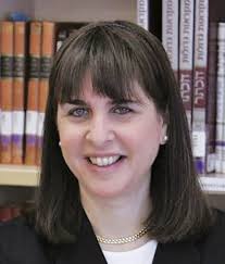 Rabbanit Michelle Farber Leads Women's Daf Yomi Siyum