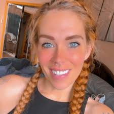 Got upgraded from All-star Sports to Pop Century!!! First time Disney  resort stay!! And we're annual pass holders 😅 so the tip is real, don't  check in until you get to the