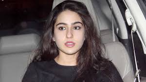 Sara ali khan was born in the nawabs family on 12 august 1995, in mumbai, india. Sara Ali Khan Age Weight Height Biography Affairs And Much More Digibrity