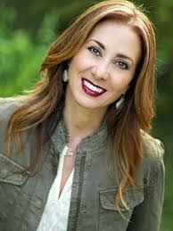 Robin Watts's Instagram, Twitter & Facebook