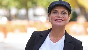 Simona ventura e giovanni terzi, dopo i tanti rumors è lei a rompere il silenzio. Bbu Idil5prszm