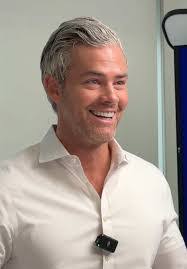 Danny Epstein's Instagram, Twitter & Facebook