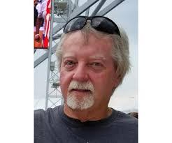 Aileen Howell's Instagram, Twitter & Facebook