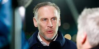 Verrassing uit Amsterdam: 'Heitinga krijgt bij Ajax nog een ervaren  assistent.' Frank Peereboom zal bij Ajax gaan fungeren als  assistent-trainer van hoofdtrainer John Heitinga. Dat meldt ESPN, dat stelt  dat Peereboom zijn