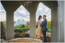 San Antonio Botanical Gardens Engagement Photos Jonathan Ivy San Antonio Engagement Photos Botanical Gardens Botanical Gardens Wedding