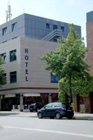 Moderne zimmer und studios, zahlreiche services und ein einladendes ambiente zeichnen uns aus und machen ihren wolfsburg besuch zu einem besonderen erlebnis. Hotel Wolfsburg Top Hotels Gunstig Bei Hrs Buchen