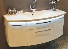 Auch die ausführung als möbelwaschtisch, bei der das becken in einem schrank eingebettet ist oder auf. Puris Vuelta Waschtisch Mit Unterschrank 140 Cm