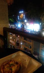 The Night Scenes Of Mg Road Anne S Travel Diaries Night Scene Travel Diary Scenes