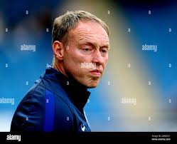 Steven simon hi-res stock photography and images