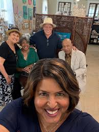 Robin Roberts loves her MS necklace by Dune Jewelry with, get this, sand  from her beloved Pass Christian beach! Looks great