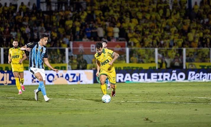 Brasileir&atilde;o: Gr&ecirc;mio perde para Mirassol em duelo direto contra o Z4 | CNN Brasil