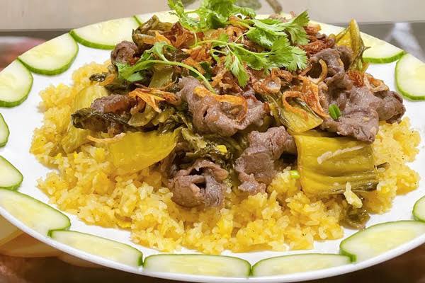 Fried rice with pickled mustard greens & beef