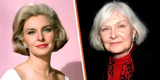 Joanne Woodward Turns 94: Inside Her Private Life after Retreating from  Public Eye Due to Alzheimer's