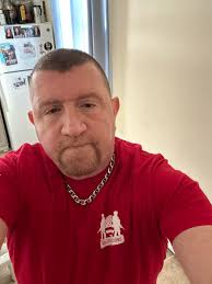 Missing John from Everton, aged 42 Known to like Peak District, and beaches 