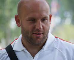 Tym bardziej, że radykalnym „antyrasistom. Piotr Malachowski Wikipedia