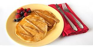 Balikkan pancake, masak sebentar lalu angkat. Pancake Dengan Pisang 314167 Info