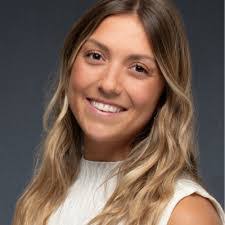 Molly Millard's Instagram, Twitter & Facebook