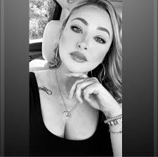 Rhianna Jackson updated her profile picture.