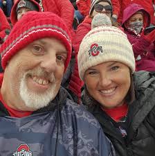 Are there any adult co-ed or female softball leagues in Findlay?