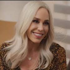 Vicky Queen's Instagram, Twitter & Facebook