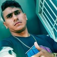 Listen to MC Kelvinho E MC Dimenor DR