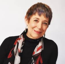 The Magic of Memoir: Inspiration for the Writing Journey: Myers PhD, Linda Joy,  Warner, Brooke: 9781631521478: Books