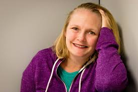 Critique of kitty photos taken with Canon EOS 90D?