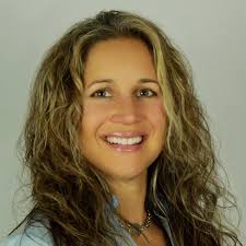 Lisa Ostrander's Instagram, Twitter & Facebook