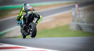 Terzo posto per alex rins, seguito dalla honda di takaaki nakagami e da quella di marc marquez. Motogp Risultati E Classifica Fp2 Gp Francia Valentino Rossi Risale Ed E 9 Morbidelli 5 Bagnaia 12 Oa Sport