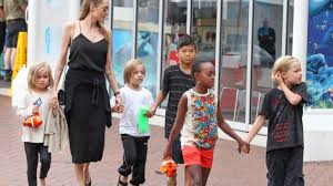 Each time maddox, pax, zahara, shiloh, vivienne and knox won the red. Angelina Jolie Kids Tale Of Children Of Super Couple Of Hollywood