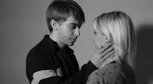 We did not find results for: Experimento Que Ocurre Al Mirar A Los Ojos A Un Desconocido Depsicologia Com