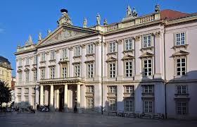 Súbor:Bratislava, Primaciálny palác, Slovensko.jpg – Wikipédia
