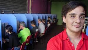 Juan Pablo Meneses, periodista 'portátil'