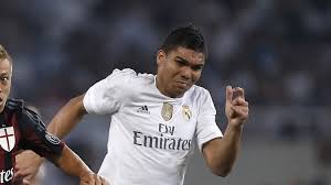 المحتسب بدل من الضائع أحرز كاسيميرو هدف لريال مدريد ليخرج متعادل، ويحصل على النقطة الأولى له في المجموعة. ÙƒØ§Ø³ÙŠÙ…ÙŠØ±Ùˆ Ø§Ù„Ø­Ø§Ø±Ø³ Ø§Ù„Ø´Ø®ØµÙŠ Ù„Ù…Ø¯Ø±Ø¨ Ø§Ù„Ø±ÙŠØ§Ù„ Ø¨ÙŠÙ†ÙŠØªÙŠØ² Rt Arabic