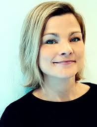 Lela Hahn's Instagram, Twitter & Facebook