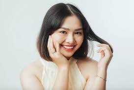 Những câu chuyện đằng sau việc đổi nghệ danh của sao Việt