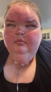 Tik Toker (@itsqueentammy86)’s video of amy and tammy try being my size