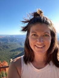 Alicia Hedges's Instagram, Twitter & Facebook