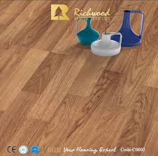 15mm باركيه E1 Ac4 White Oak Laminate Laminated Wood Floor Laminate Flooring من الصين على Topchinasupplier Com