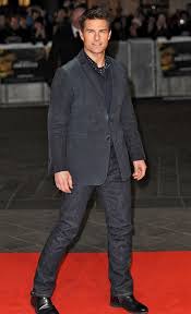 With a height of 5 feet 9 inches, cruise is in the league of some of the towering luminaries in hollywood. Tom Cruise Height Weight Body Measurements And Wikis Tom Cruise Body Measurements Cruise